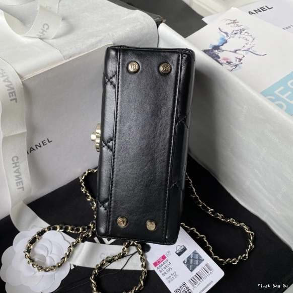 First Bag Ru MINI BOX BAG CHANEL 0821